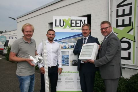 August - Luxeen GmbH